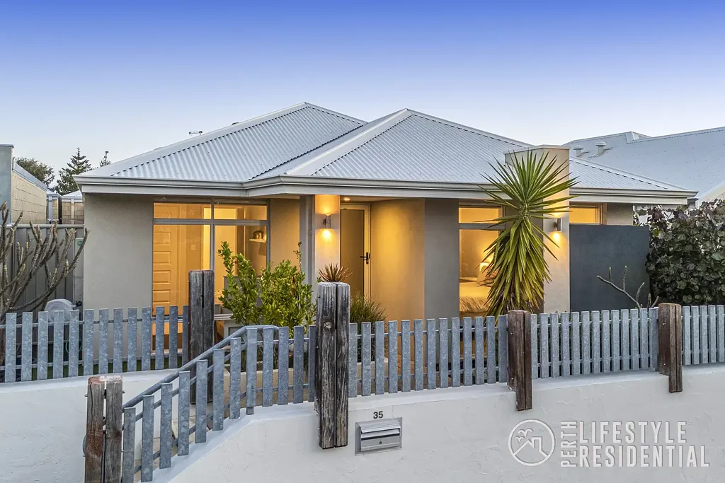 Alkimos 3房  Parkside Position | Elevated Coastal Side Living