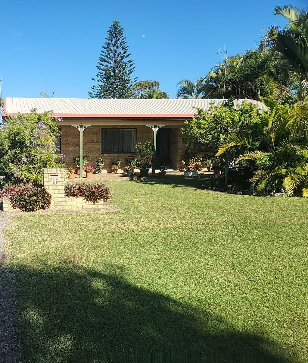 Comfort & Charm: 3-Bedroom Home with Fully Fenced Yard
