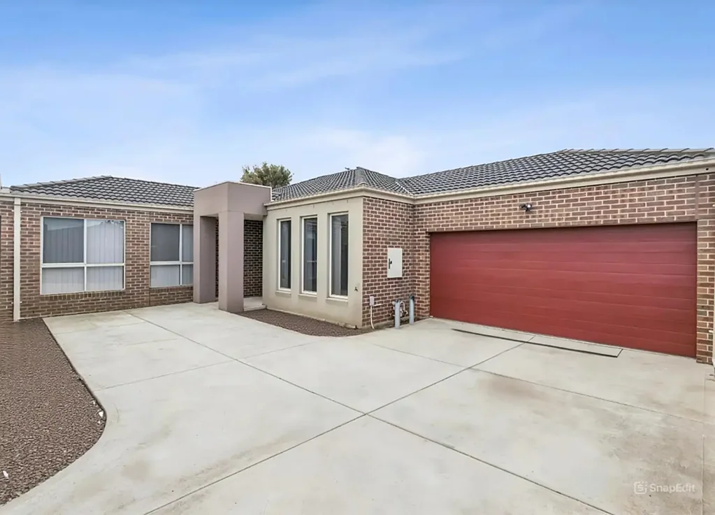 8 LUNN COURT, Altona Meadows, VIC 3028