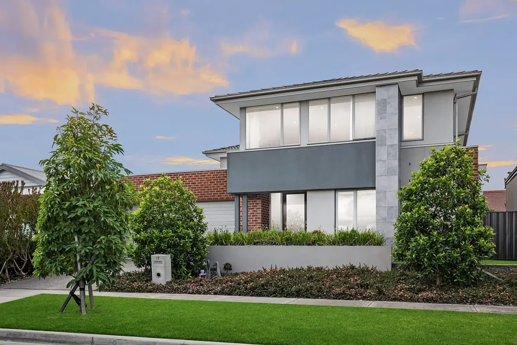 Wollert 5Kwarto Contemporary Grandeur Designed for Modern Living