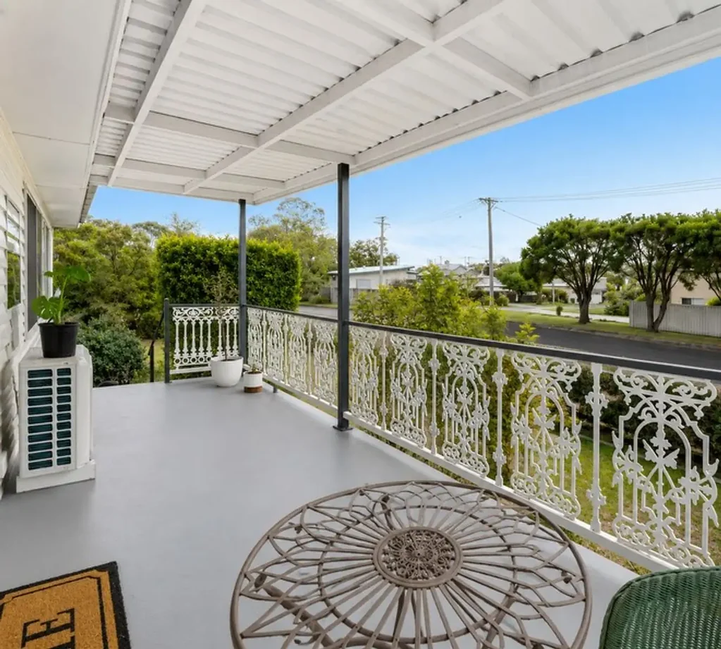 Warwick 3Kwarto West Warwick Beauty - Endless Potential!