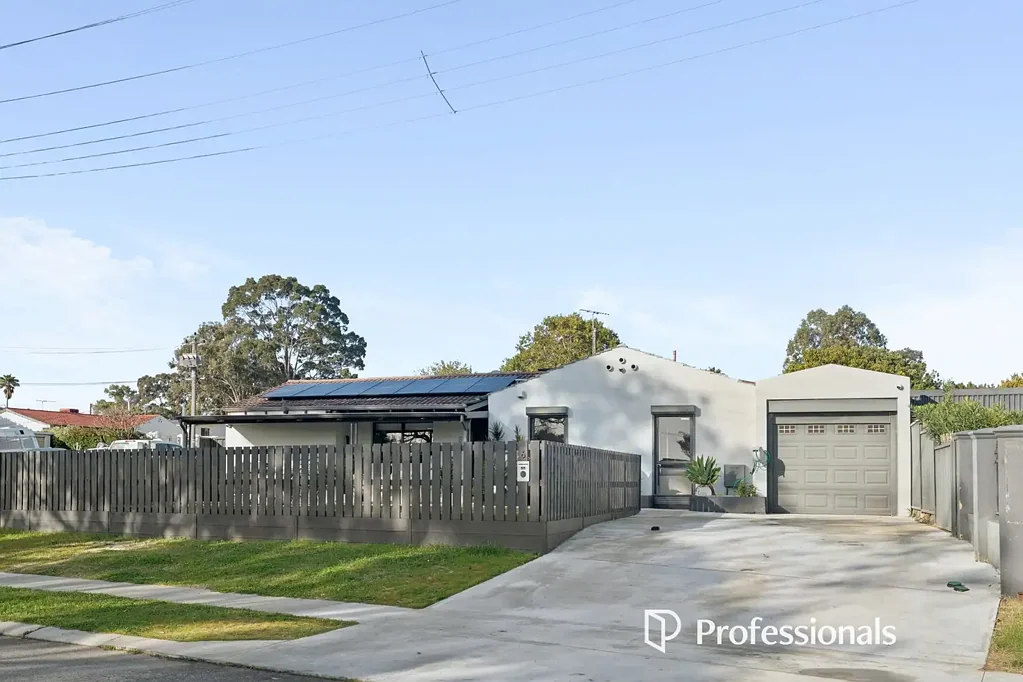 Girrawheen 4ਬੈੱਡਰੂਮ FREESTANDING RENOVATED HOME WITH DETACHED STUDIO
