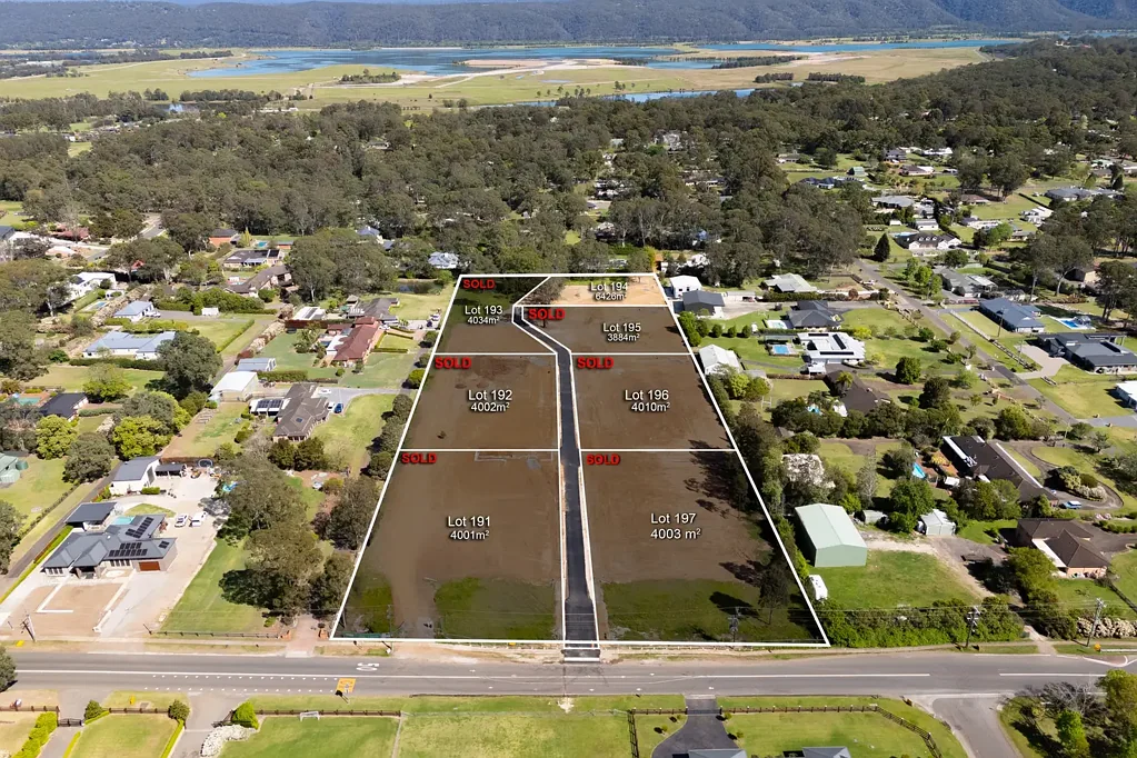 Cranebrook Only TWO Block Remaining!
