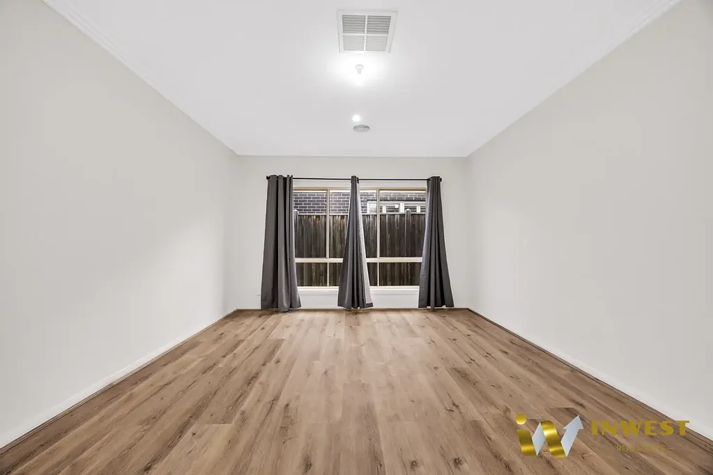 Truganina 3Phòng ngủ Stylish Family Living with Space, Comfort and Convenience in Truganina-ceiling height 2.7mm