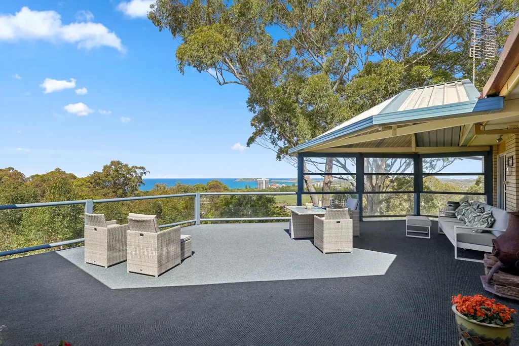 Coffs Harbour 5બેડરૂમ Elevated Coastal Outlooks With Endless Potential