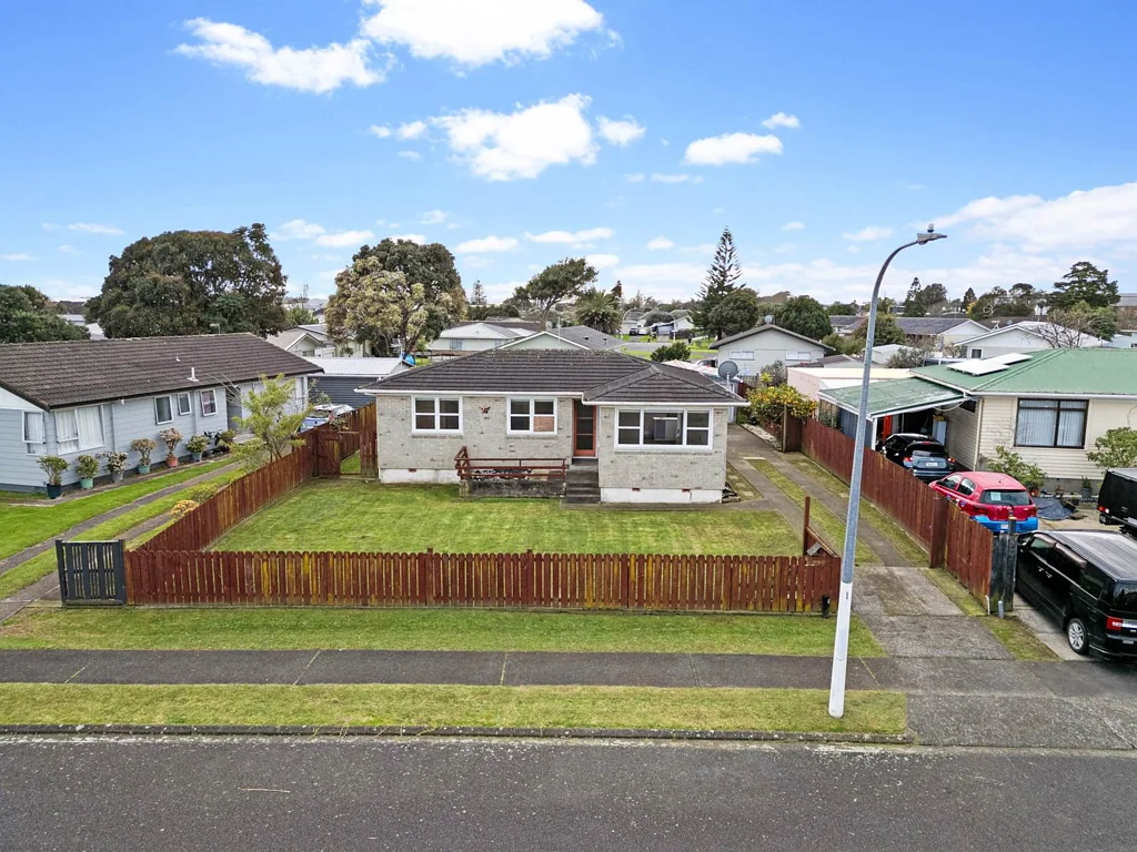 Manurewa 3 Bedroom Opportunity Awaits - Must Be Sold!
