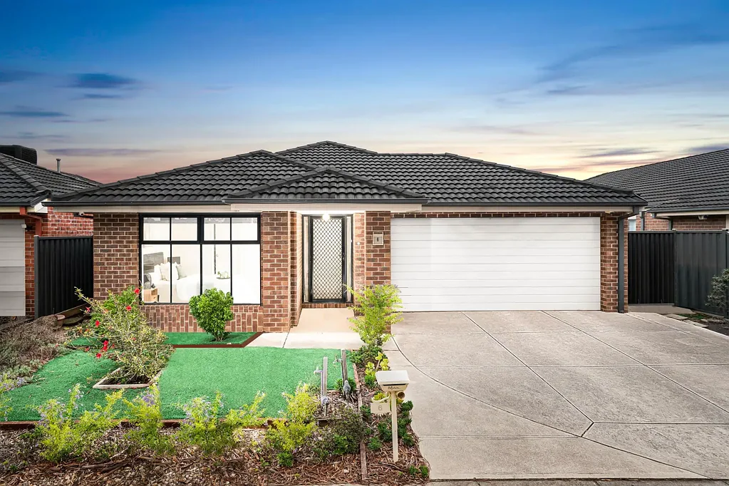 6 Heathcote Road, Manor Lakes, VIC 3024