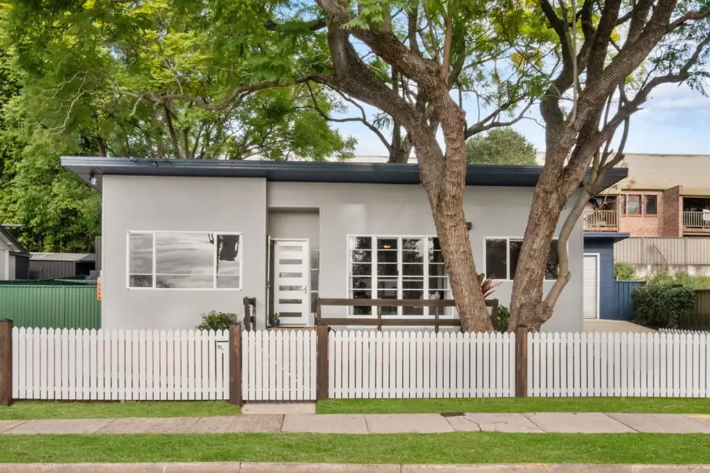 LOVELY NEST IN CENTRAL RICHMOND