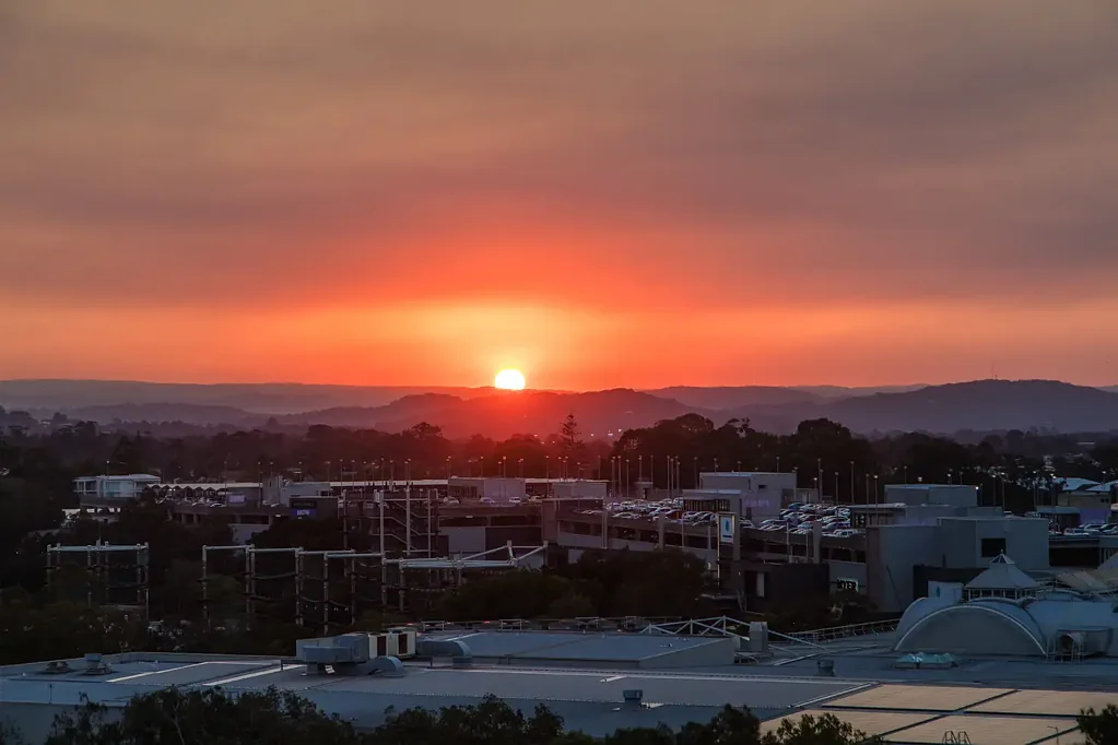 Maroochydore 2બેડરૂમ Coastal Views, City Convenience – Premium Living at Market Lane