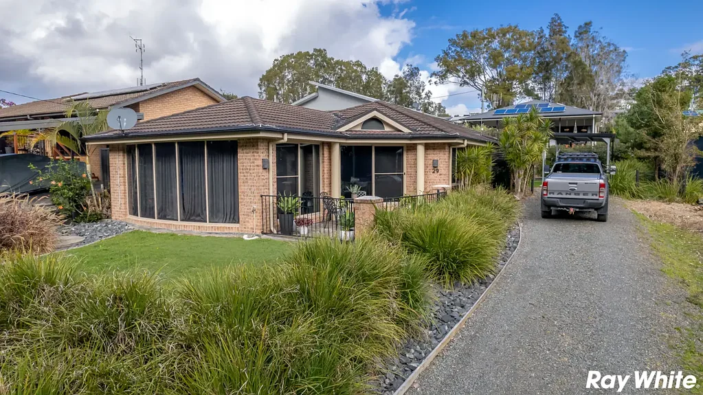 Coomba Park 3房  North-Facing Lifestyle Retreat in the Heart of Coomba Park