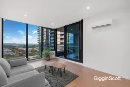 715/23 O'Sullivan Road, Glen Waverley