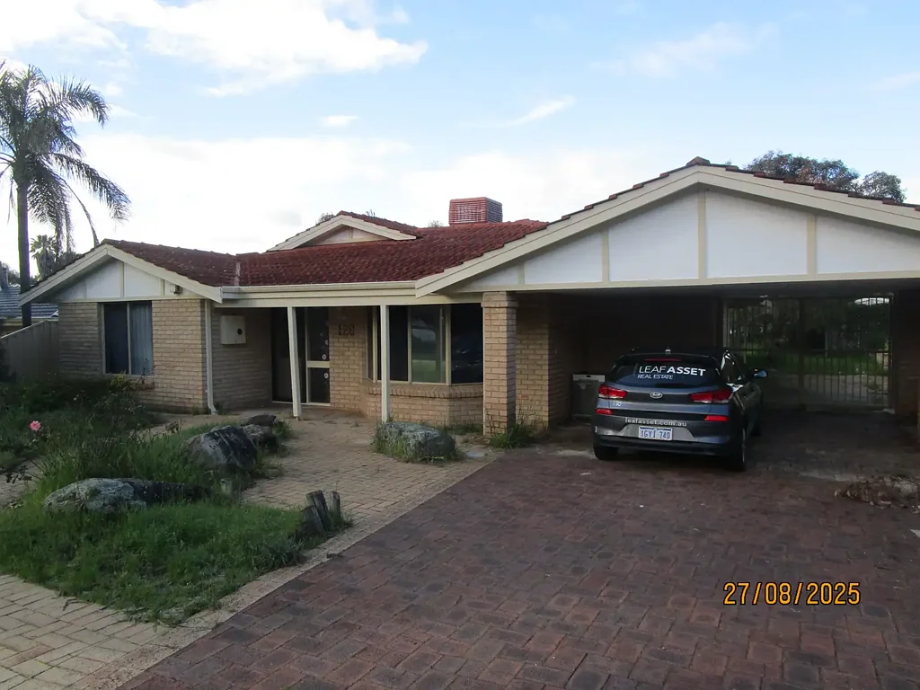 Convenient Location. Family Home is Up for Grabs!!
