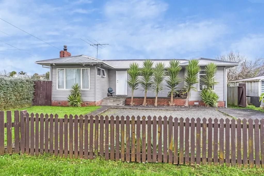 PUKEKOHE, 3 BEDROOM