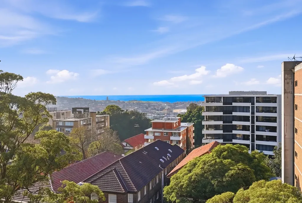 Bondi 3બેડરૂમ Sun-Drenched Top Floor Apartment with Bondi Beach & City Skyline Views