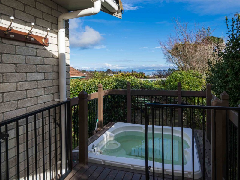 2/10 Te Hepera Street, Waipahihi, Taupo, 2 Schlafzimmer, 0 Badezimmer