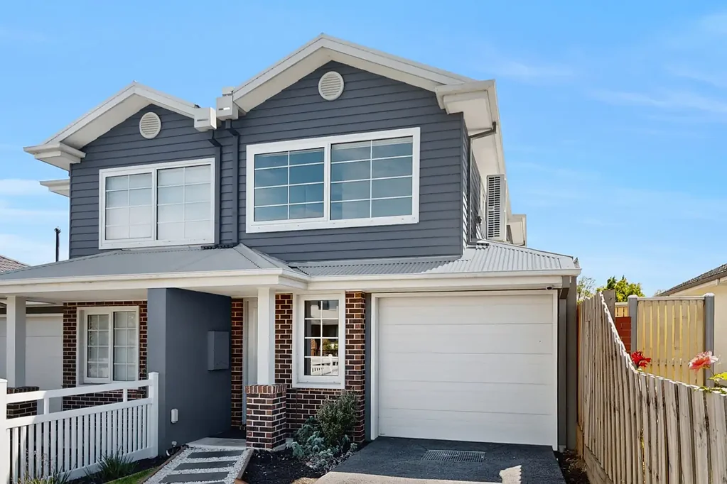 Iba Pa - 279B McKinnon Road, Mckinnon, VIC 3204
