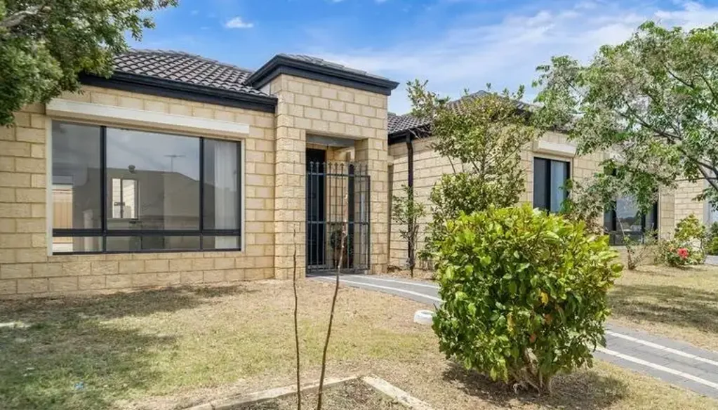 Neat 3 Bedroom House !