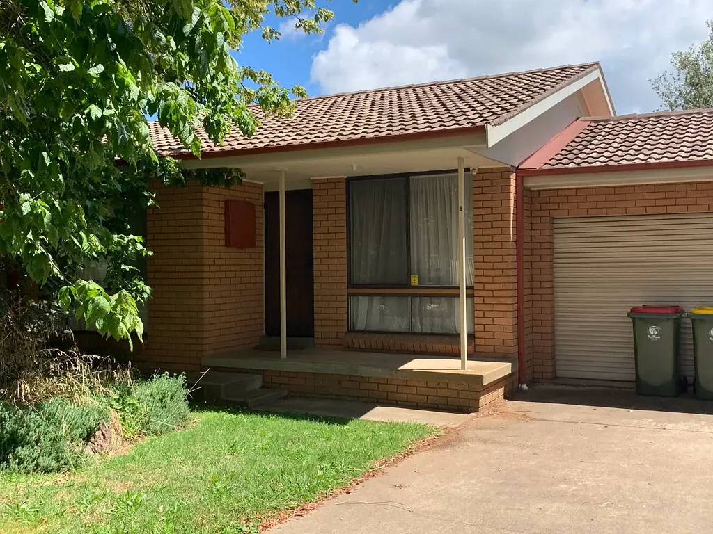 Convenient 2 Bedroom Unit