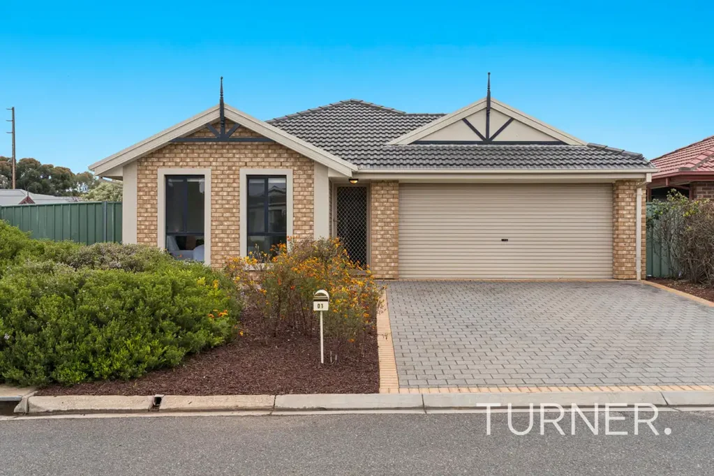Munno Para West 4 Slaapkamer Immaculate and spacious 4 bedroom family home! 2 living areas & double garage