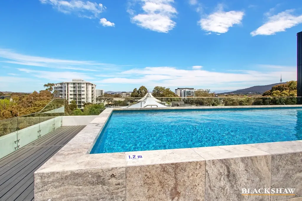 Dickson 2ਬੈੱਡਰੂਮ Ground Floor, Two-Bedroom Apartment with Huge Courtyard