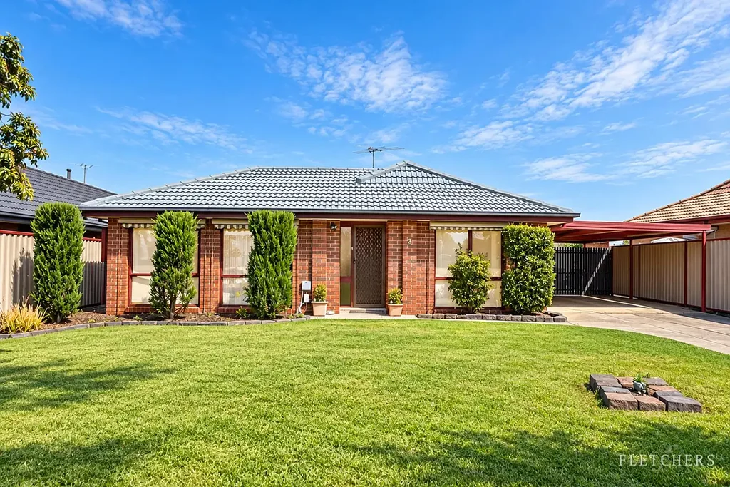 Melton West 4침실 Spacious Family Living with Versatile Separate Accommodation