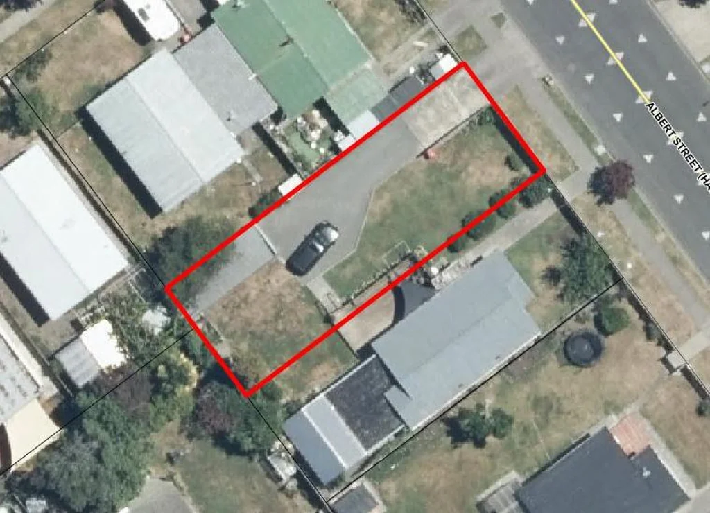 Parkvale  Road frontage Parkvale section with title