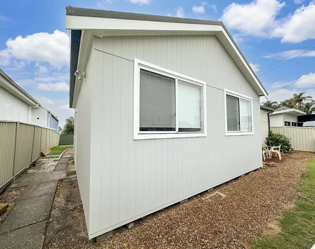 Modern 2 Bedroom Unit in Toukley!