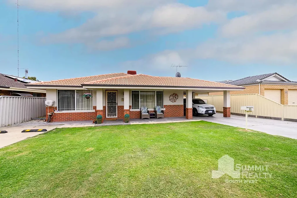 13 Oriel Court, College Grove, WA 6230