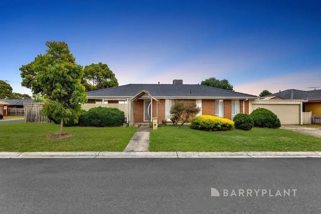 15 Sapphire Drive, Hampton Park, VIC 3976