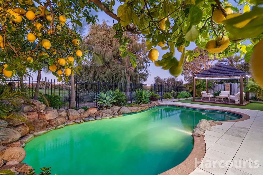 21 Canterbury Circle, Currambine, WA 6028