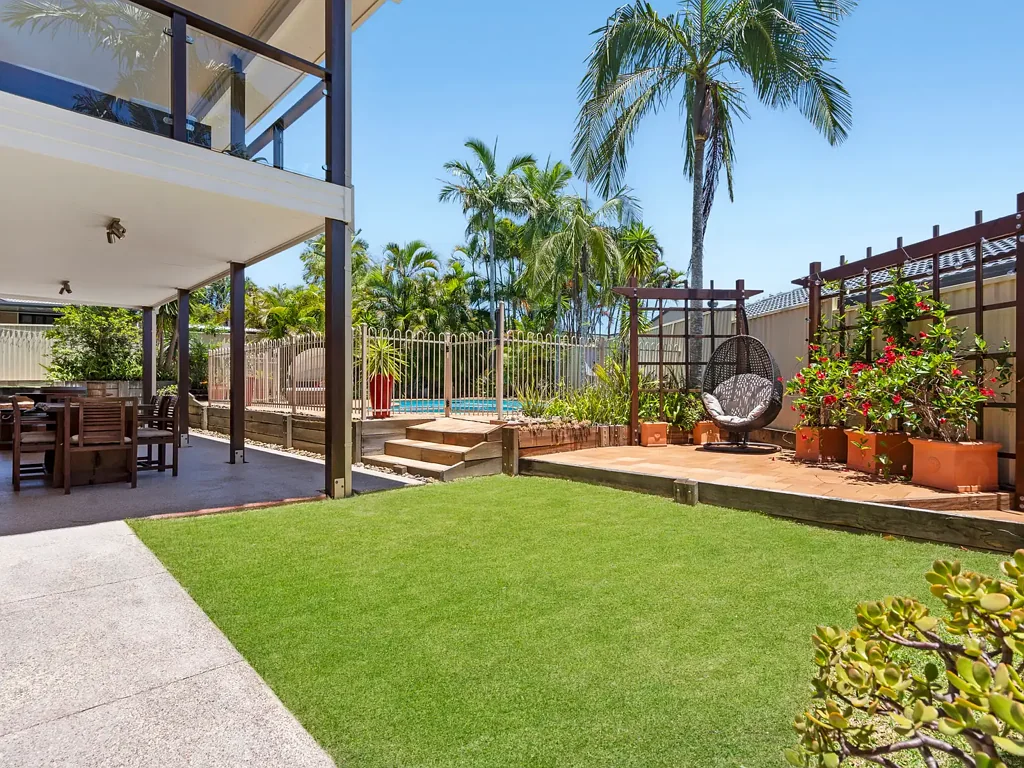 6 Goulburn Court, Helensvale, QLD 4212
