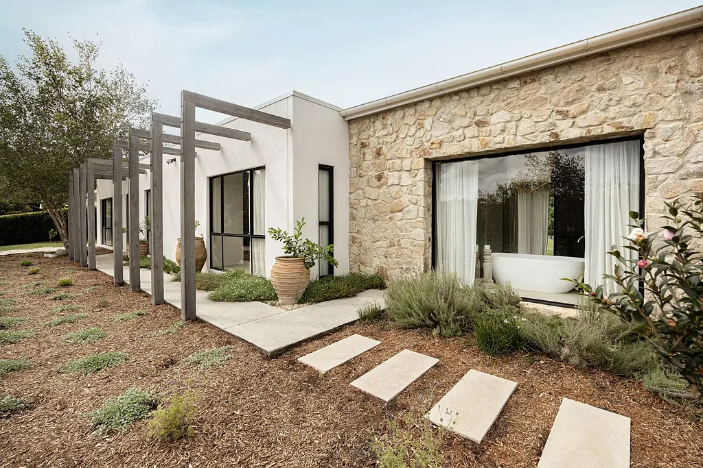 Eumundi 4Kwarto Rare Architectural Hinterland Residence on Two Acres