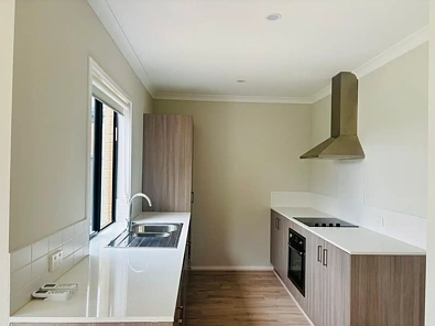 32 Lepperton Street, Werribee, VIC 3030, 3 slaapkamers, 2 badkamers, House