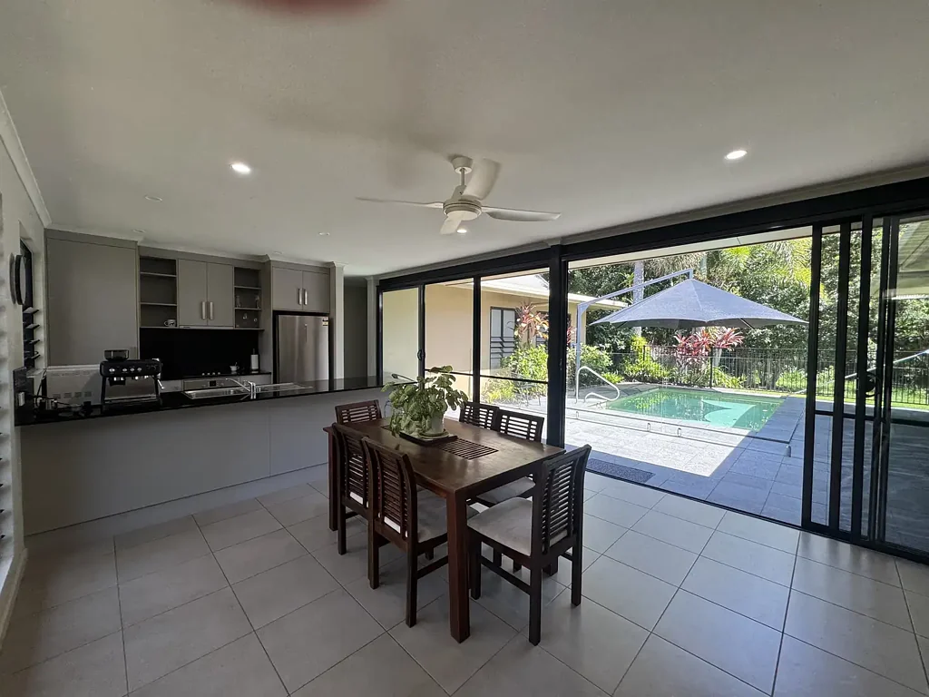 South Mission Beach 3 Bedroom Ken Fox Built with a Pool, Backing onto Reserve !