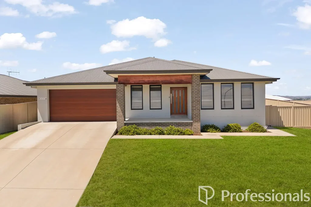 6 Connolly Drive, Kelso, NSW 2795