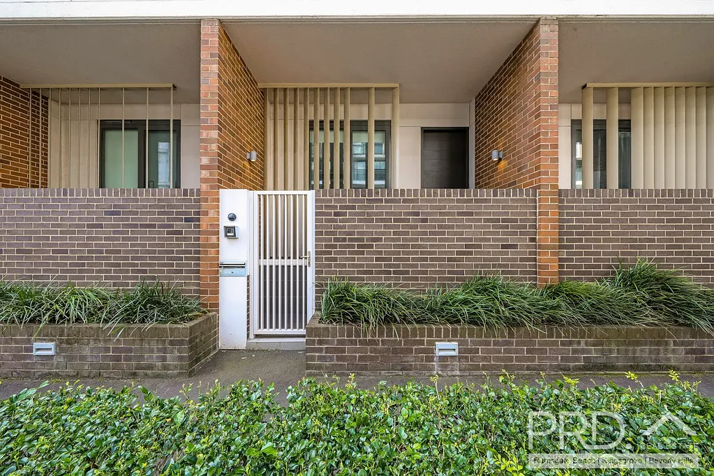 Wolli Creek 2ਬੈੱਡਰੂਮ PRIVATE SPLIT-LEVEL TWO-BEDROOM APARTMENT - LIFESTYLE AND CONVENIENCE
