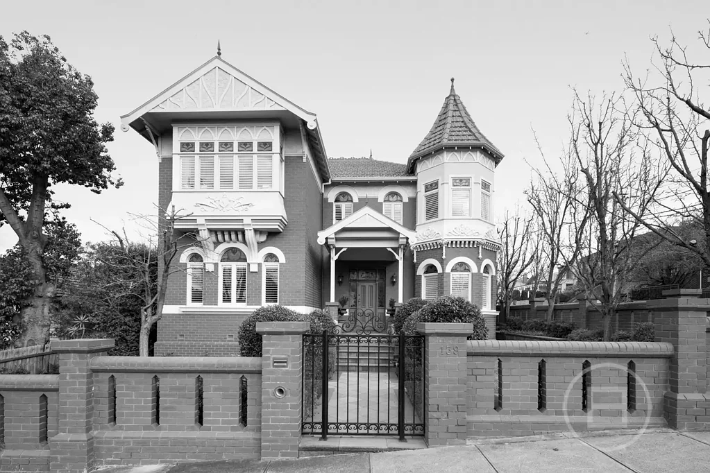 Moonee Ponds 5房 意向书征集于9月15日星期二下午5点截止 Expressions of Interest closing Tuesday 15th September at 5pm