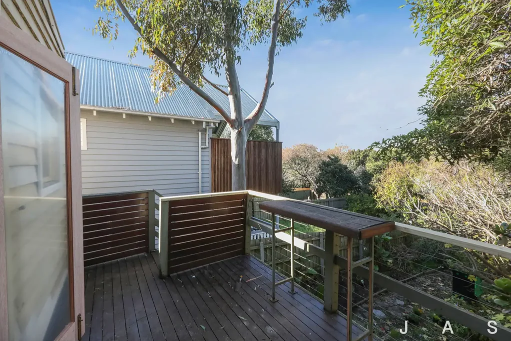 Bright & Updated Residence with Inner-City Convenience!