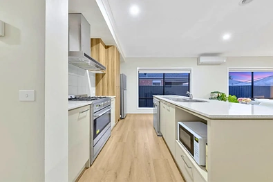 9 Edwin Close, Manor Lakes, VIC 3024, 4 slaapkamers, 2 badkamers, House