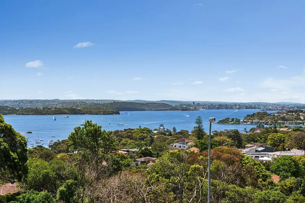 Vaucluse 3房 新Fontaine定制住宅 欧洲精致内饰 私人泳池庭院 设计师厨房 Wolf/Sub-Zero电器 邻近Vaucluse Village Luxury Garden Apartment in the Exclusive 'Fontaine'