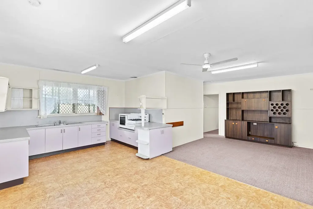 Beaudesert 3Zimmer FIRST TIME TO MARKET - MINUTES TO TOWN CENTRE, SCHOOLS AND SHOPS
