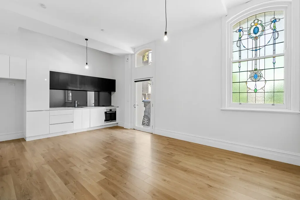Modern, Ground Floor Pad in Heritage Building
