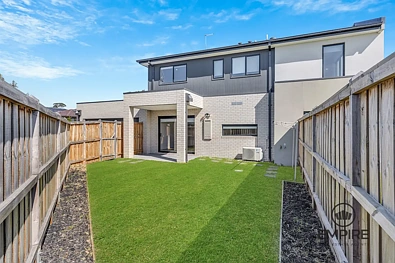 Cranbourne 3 Bedroom Incomparable Family Living! No Body Corp!