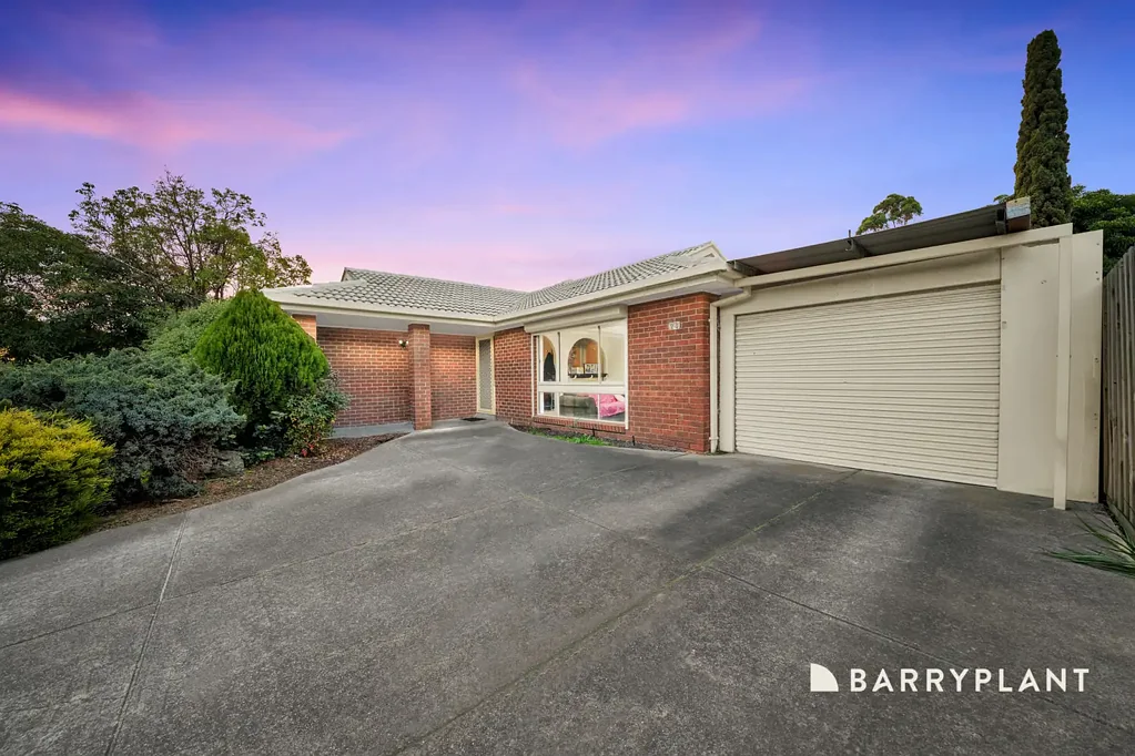 Hoppers Crossing 3部屋 Your Next Family Home or Smart Investment | Space, Comfort & Future Granny Flat Potential (STCA) | Rental Potential $500–$520 Per Week