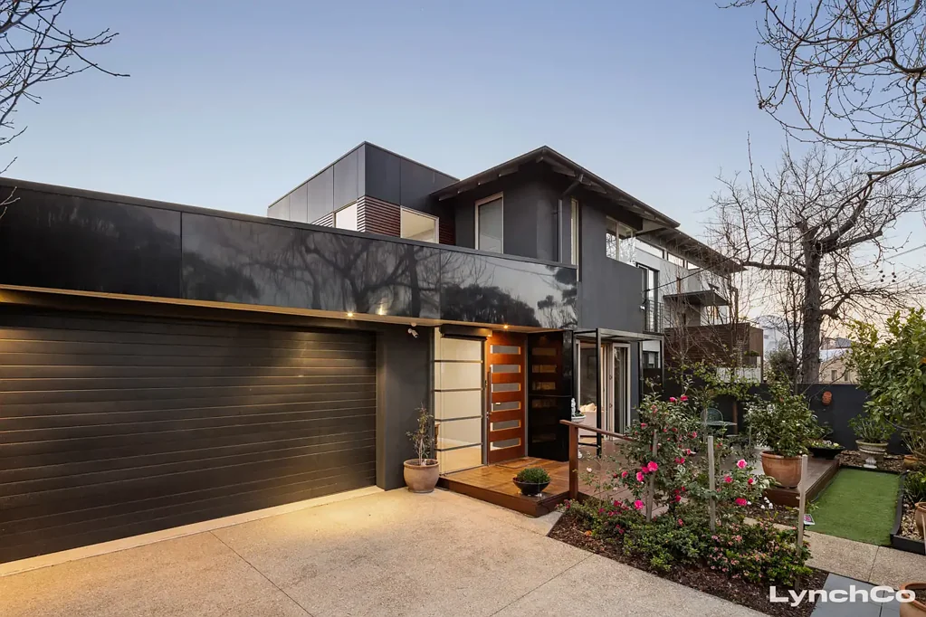 Mornington 3બેડરૂમ Low maintenance, high convenience, architectural elegance.