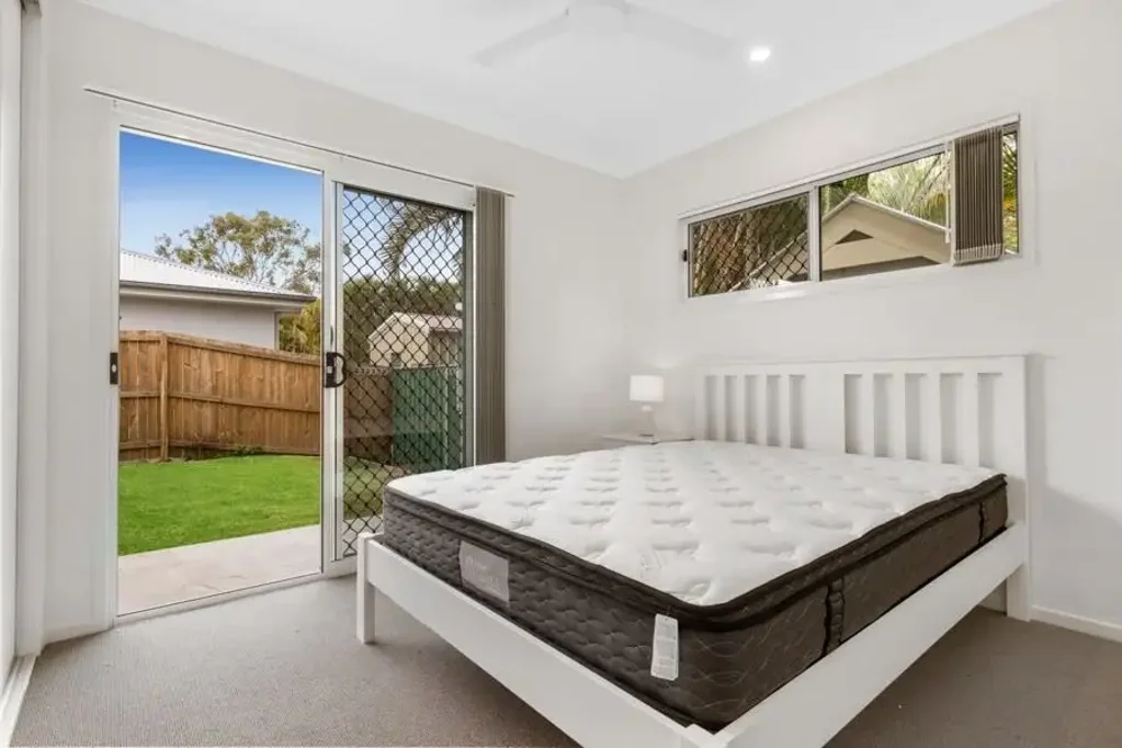 FURNISHED STUDIO IN A GREAT TINGALPA LOCATION
