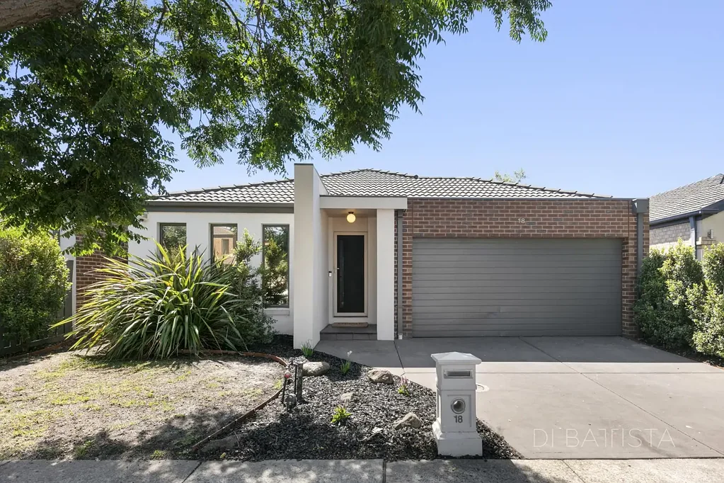 18 Brushwood Circuit, Roxburgh Park, VIC 3064