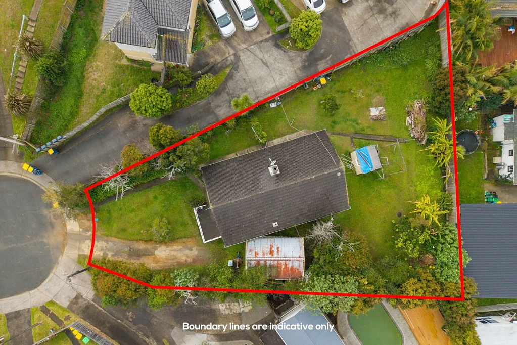 Te Atatu South 3Phòng ngủ Freehold Property, Huge Potential–Prime Location!