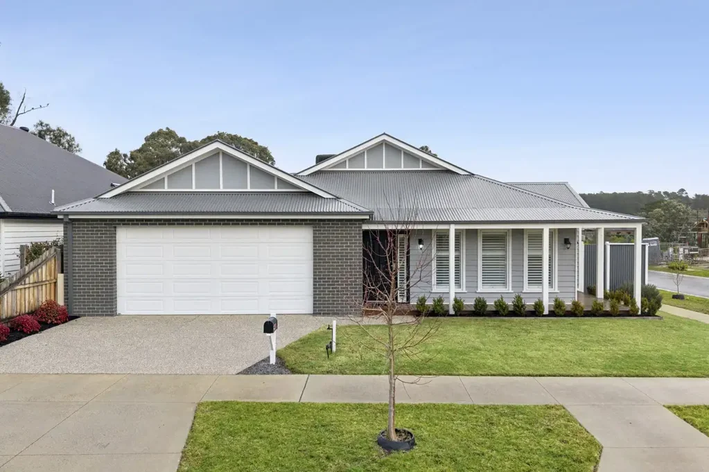 Gisborne 4Moenga Timeless Hamptons Elegance, Modern Family Living
