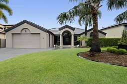 18 Champagne Boulevard, Helensvale
